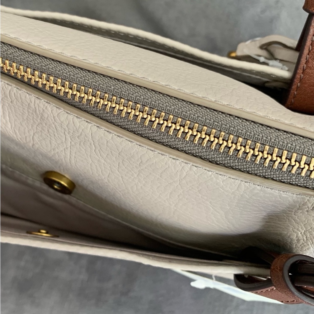 Fossil Leather Rachel Tote in Graystone - Picture 13 of 16